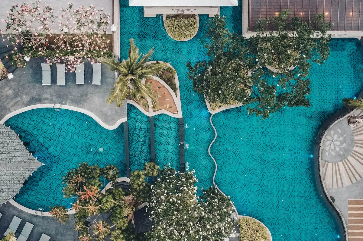 https://phuket-cannasia.websmart.asia/wp-content/uploads/2025/12/Swimming-Pool-Cover-Picture.webp